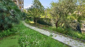 Property grounds - Charming Studio - Sleeps 2 - bright (Grasse)
