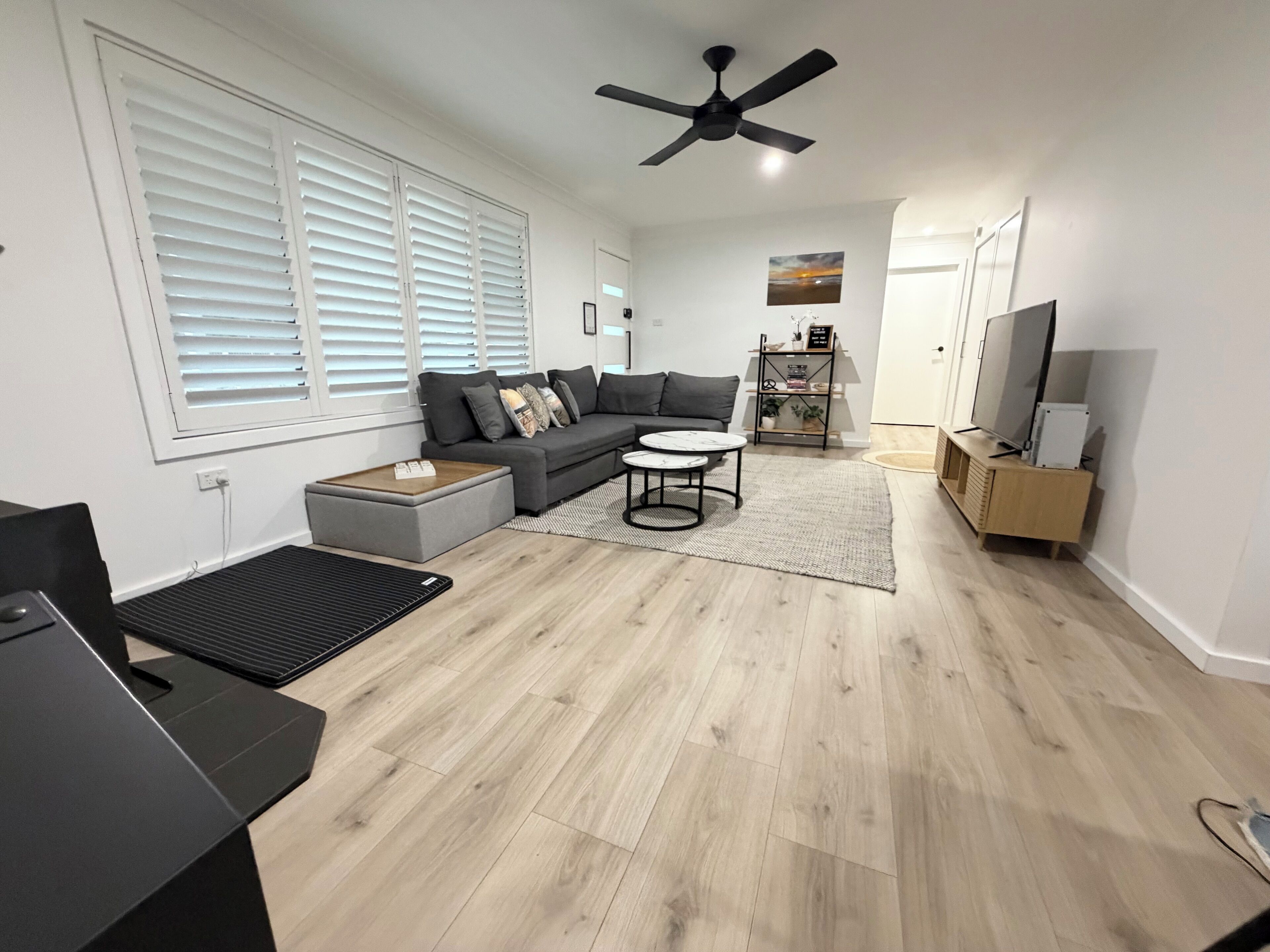 Smart TV, fireplace, video games, DVD player