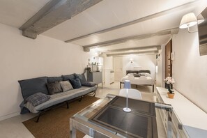 Living area - Lovely Nest by MMega Homes and Villas (Florence)