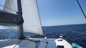 Habitación Deluxe, baño privado, vistas al puerto | Vistas desde el alojamiento