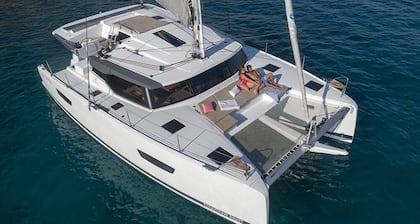 Catamaran EDEN