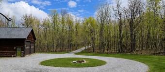 Relax & Unwind - Private 4BR Home Surrounded by Vermont Woods