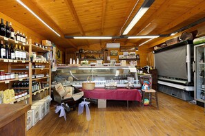 Gift shop