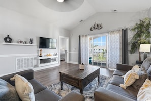 Apartment, 3 Bedrooms, Balcony, Garden View | Living room - Pet-friendly Luxury 3BR Condo With Pool Near Beach (Myrtle Beach)