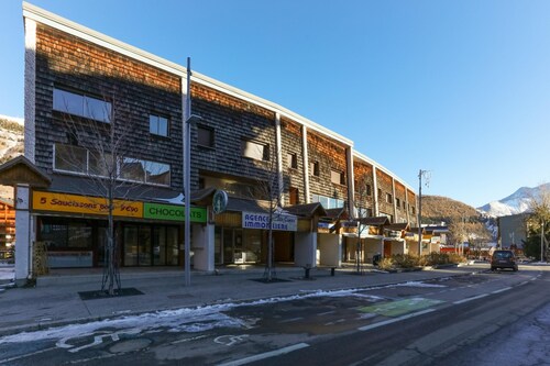 Cosy Apartment 150 m From ski Slopes