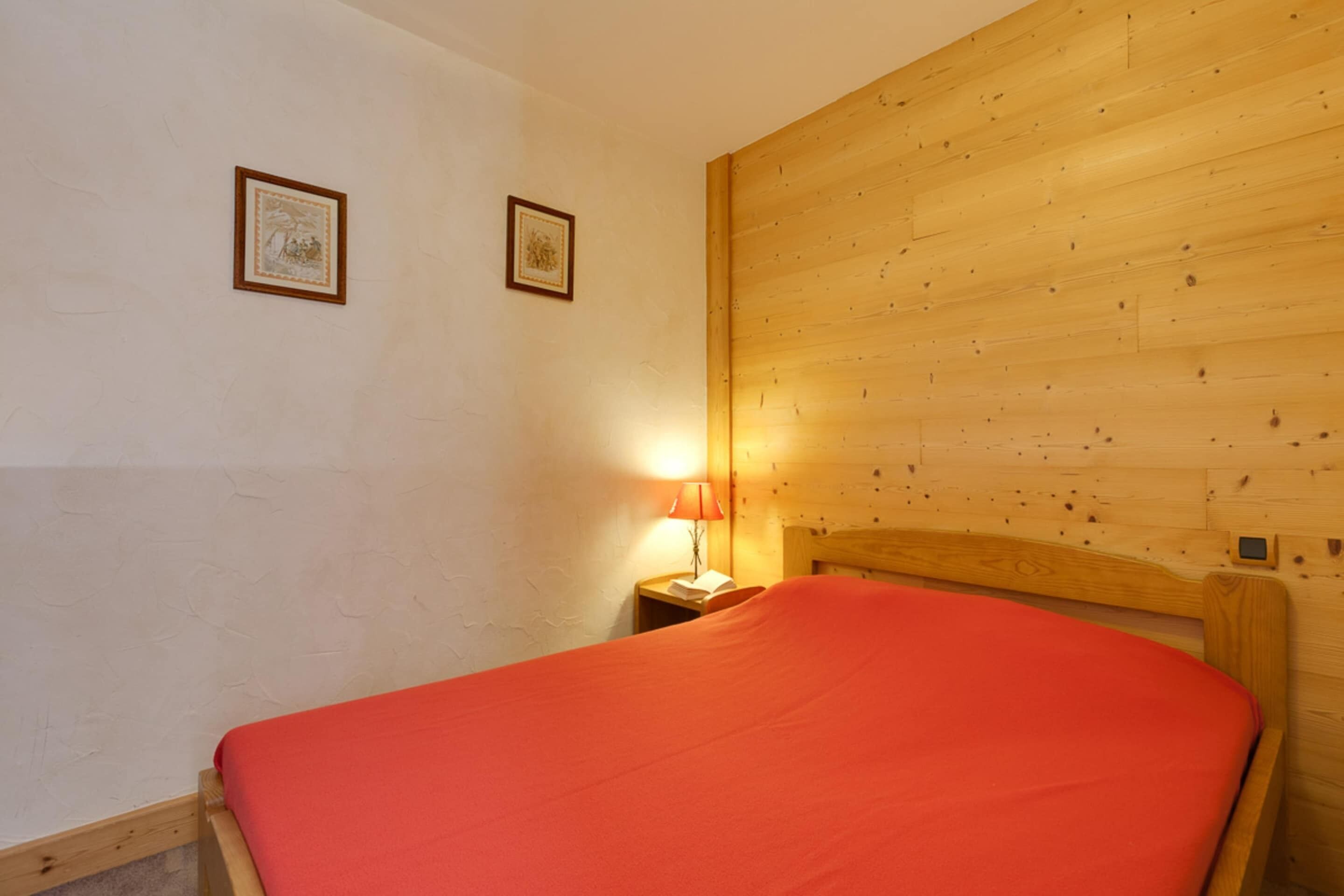 House | 3 bedrooms, bed sheets