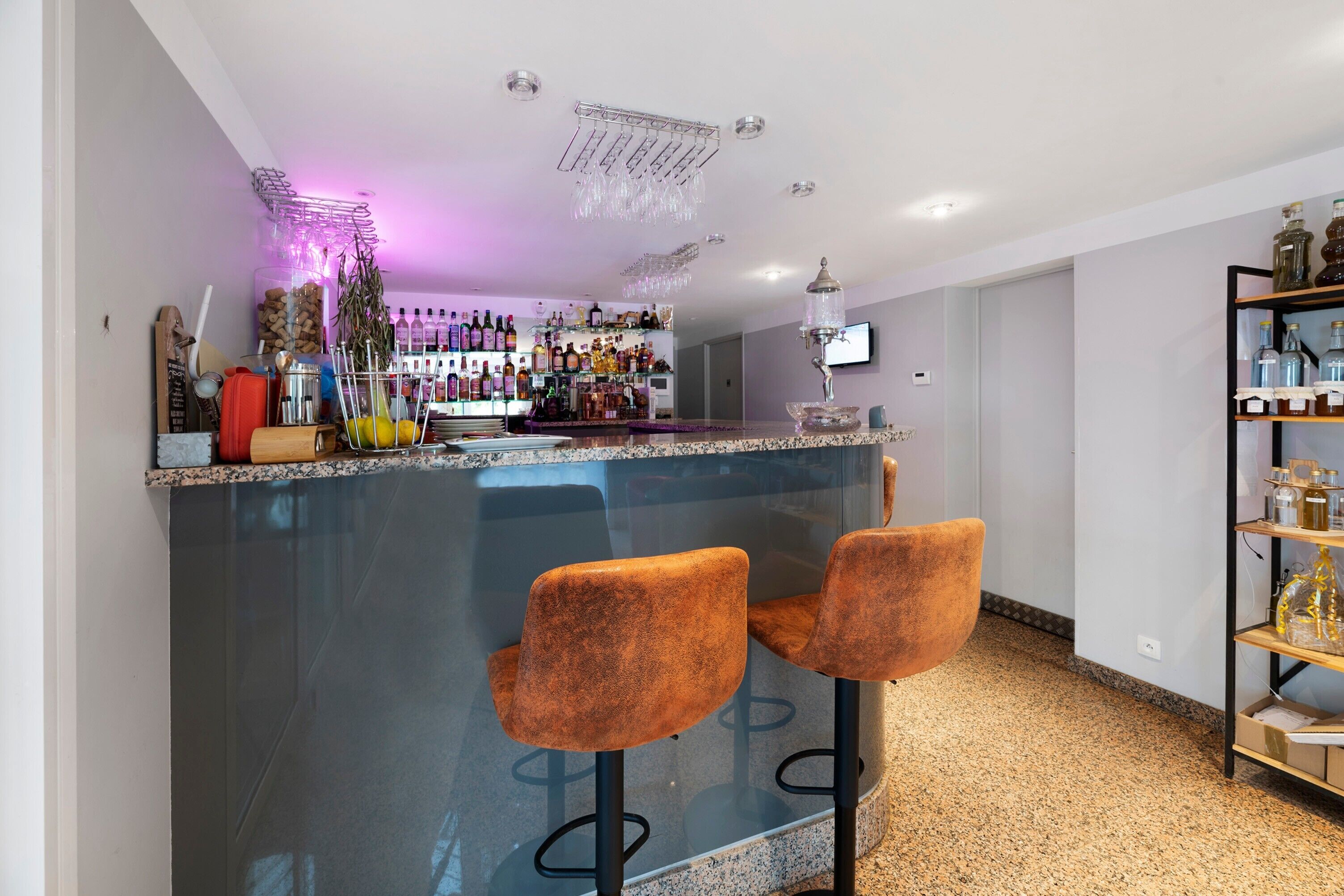 Bar (in der Unterkunft)