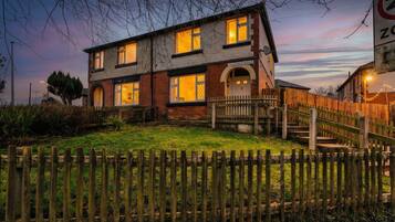 House, 3 Bedrooms | Exterior