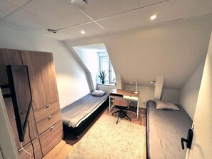 Desk, free WiFi - Attic Hostel (Borås)