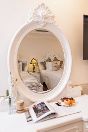 Deluxe Double or Twin Room, City View | Free WiFi