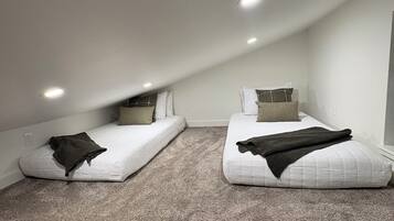 WiFi, bed sheets