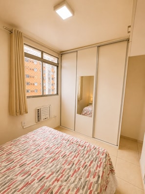 Apartment, Balcony, City View | Iron/ironing board, free WiFi - Apto confortável próx ao Parque Shopping (Belém)
