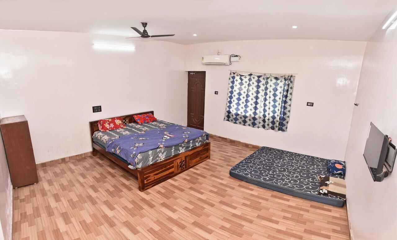 Family Room | Free WiFi