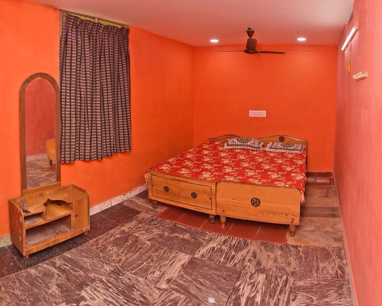 Basic Room | Free WiFi