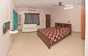 Family Room | Free WiFi - Satish Guest House (Mahabalipuram)