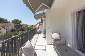 Balcony - Cosy and Modern sea View (Sibenik)