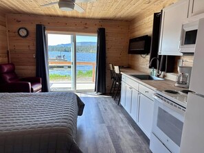 1 habitación, wifi y ropa de cama