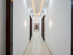 Interior - Classic With Balcony Chhatikara Char Dham (Mathura)