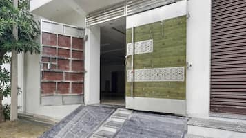 Rumah | Resepsionis