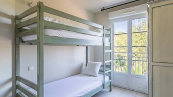 Apartment | 2 bedrooms, bed sheets