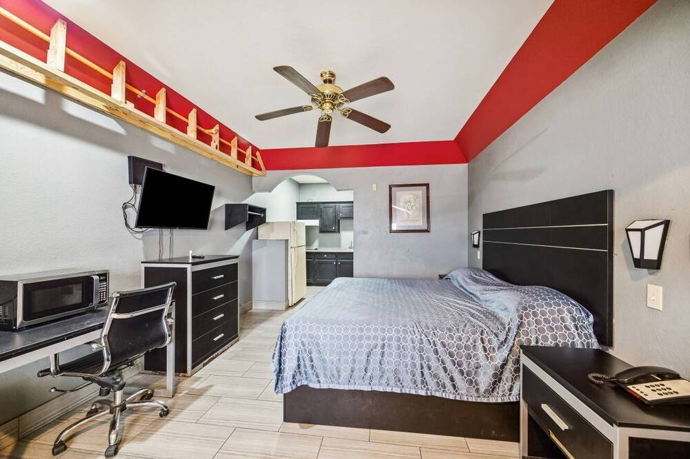 Value Inn and RV Park