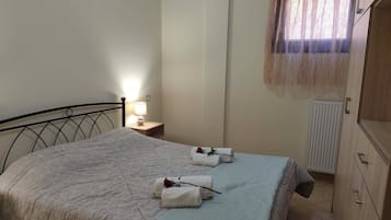 2 Schlafzimmer, Bügeleisen/Bügelbrett, kostenloses WLAN, Bettwäsche