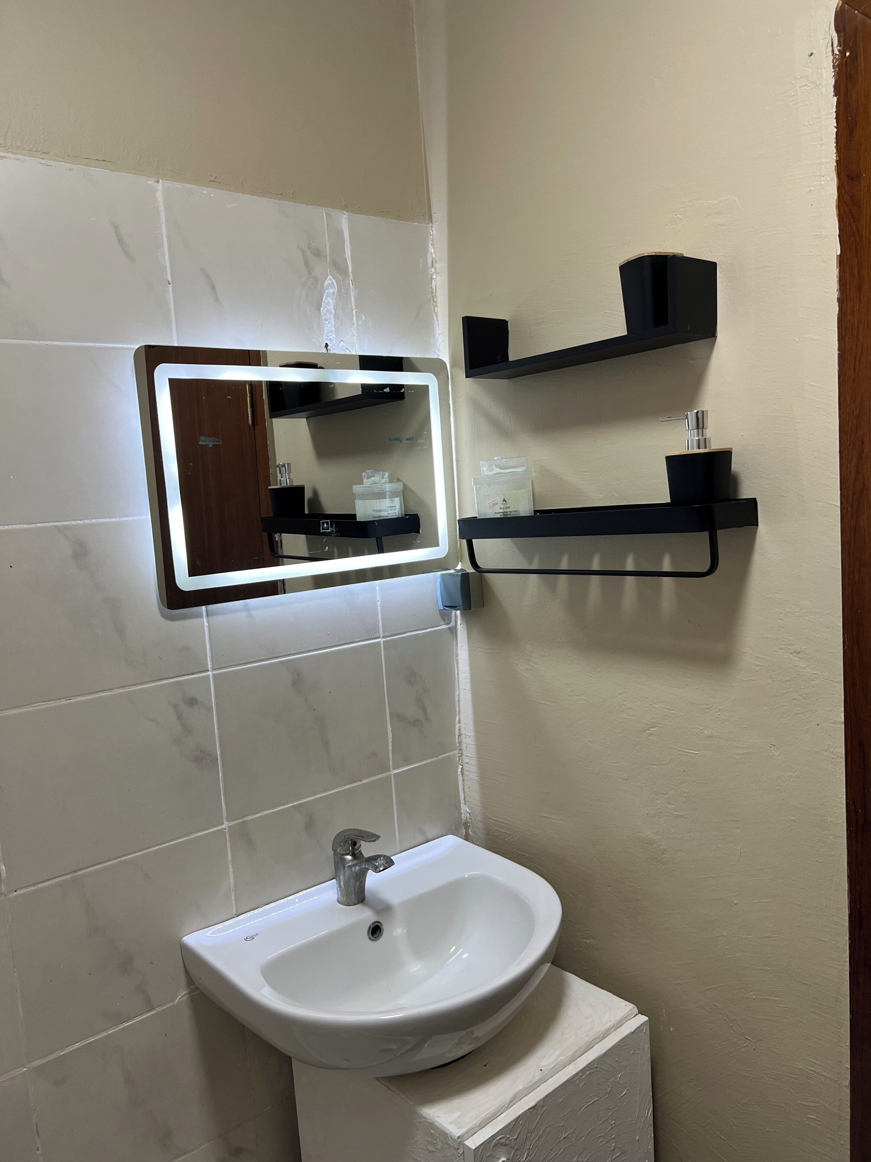 Dusche, Handtücher, Seife, Toilettenpapier