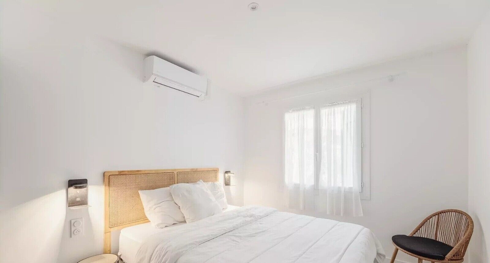 Tabla de planchar con plancha y wifi 