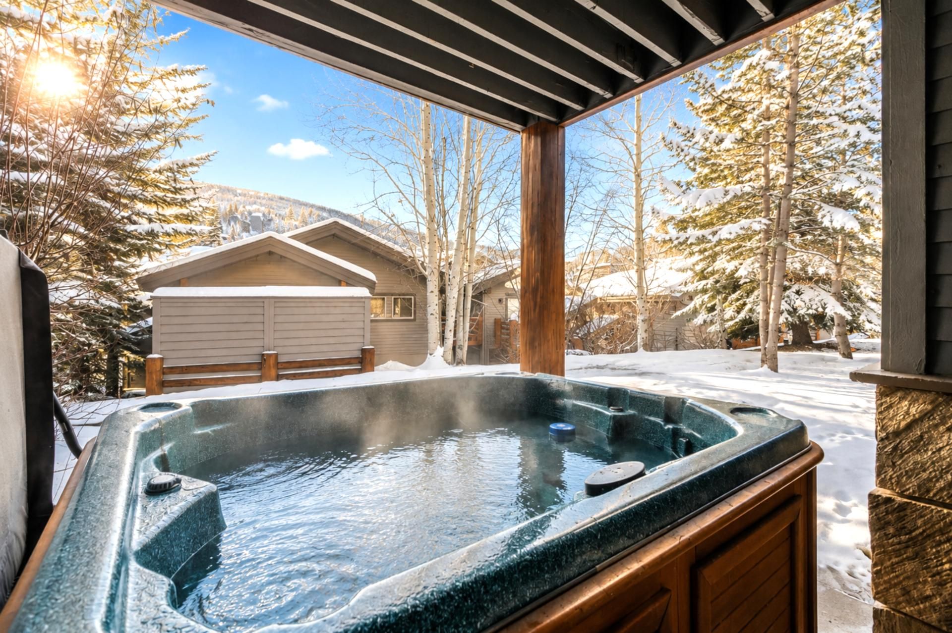 Outdoor spa tub
