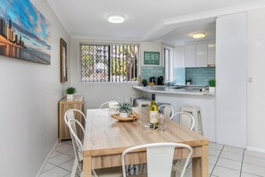 Dining - Bliss On Beach Parade (Surfers Paradise)