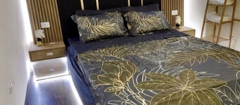 2-bedroom apartment in cool Craiova with AC for relaxing stays