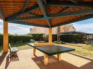 Outdoor dining - Beachside Apartment for Four (Valras-Plage)