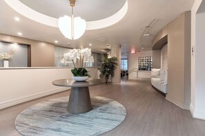 Lobby - Waterfront Luxury Living + Walk to Dining (Boston, MA)