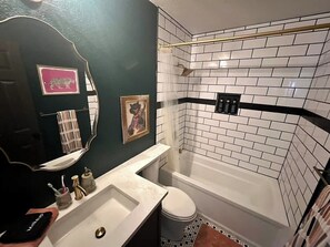 Shower, towels, shampoo - Sauna, Fire Pit, Cozy Yard | Mins to Denver/Golden (Arvada)