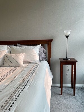 2 bedrooms, iron/ironing board, free WiFi, bed sheets - Marvelous Mountain-View Condo (Missoula)