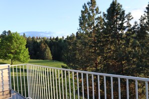 Property grounds - Marvelous Mountain-View Condo (Missoula)