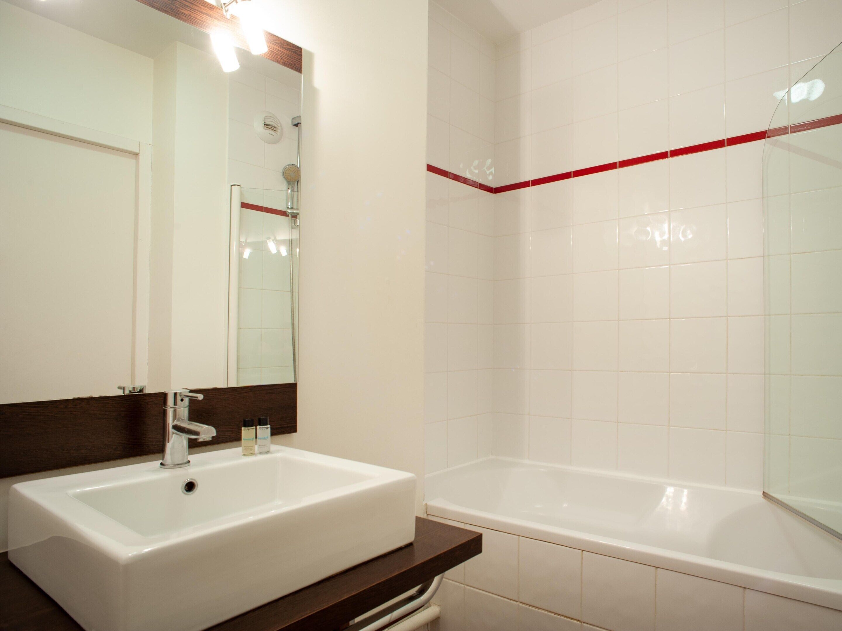 Apartment | Bathroom