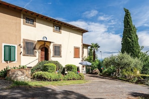 Exterior - Villa Sina – Relax in the Lucca Countryside with Private Pool (Capannori)