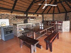 Family Double or Twin Room | Dining - Limpopo River Lodge (Mathathane)