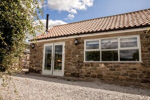Exterior - Hootsman at Abbey Farm Cottage (Rosedale Abbey)
