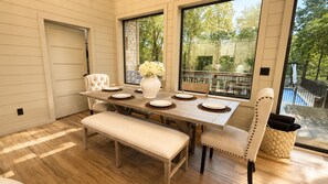 Dining - EPIC | Court,Creek+Pool+Court+Playhouse Sleeps 21 (Broken bow)