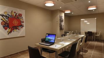Apartment | Meeting facility