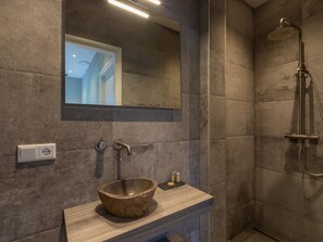 Bathroom - ZeeNobel by Interhome (Domburg)