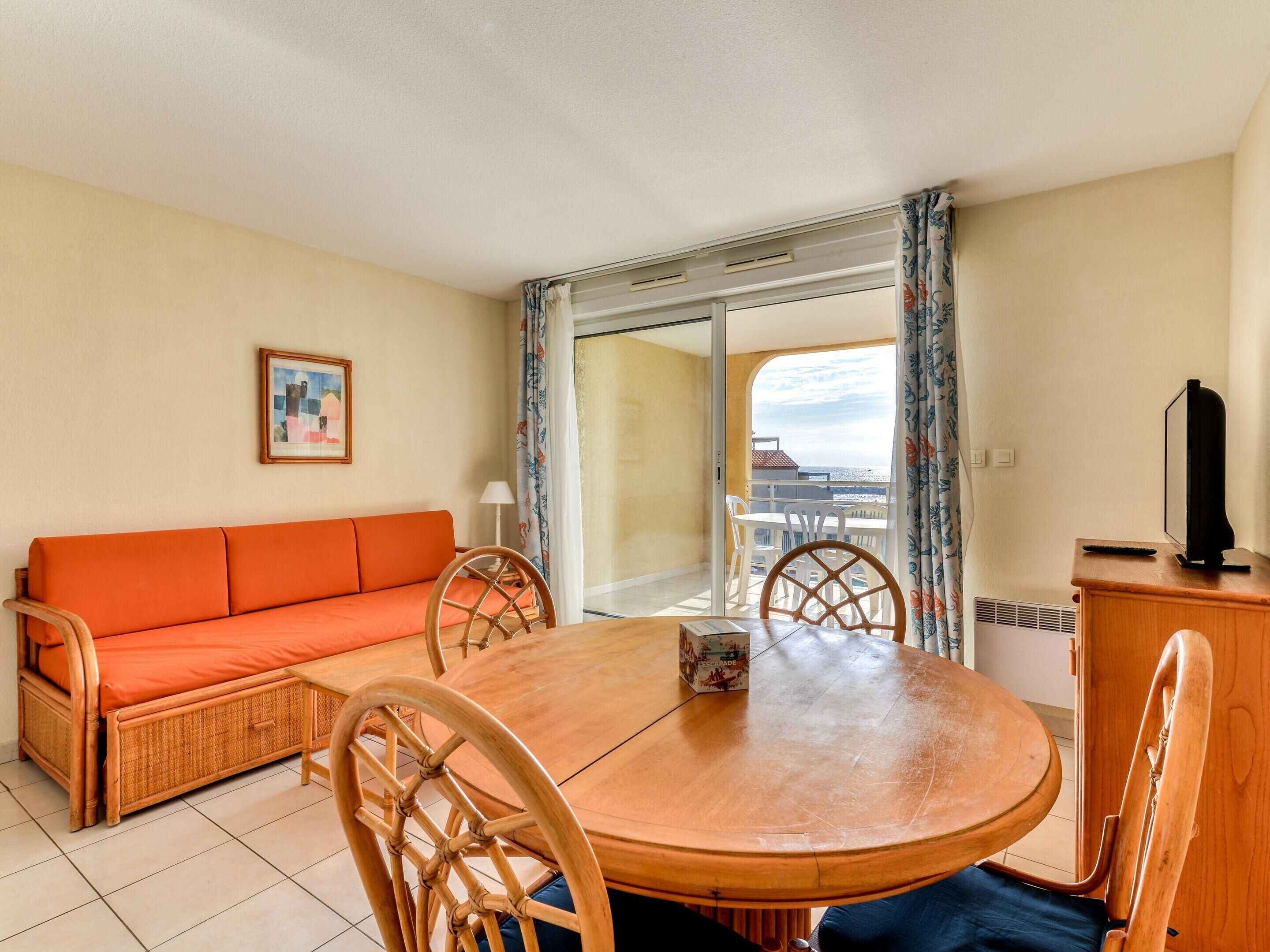 Apartment | Tempat makan