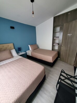 5 dormitorios, tabla de planchar con plancha, wifi y ropa de cama