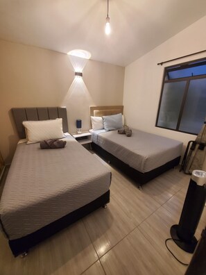 5 bedrooms, iron/ironing board, WiFi, bed sheets - Envigado Tradition and Modernity (Envigado)
