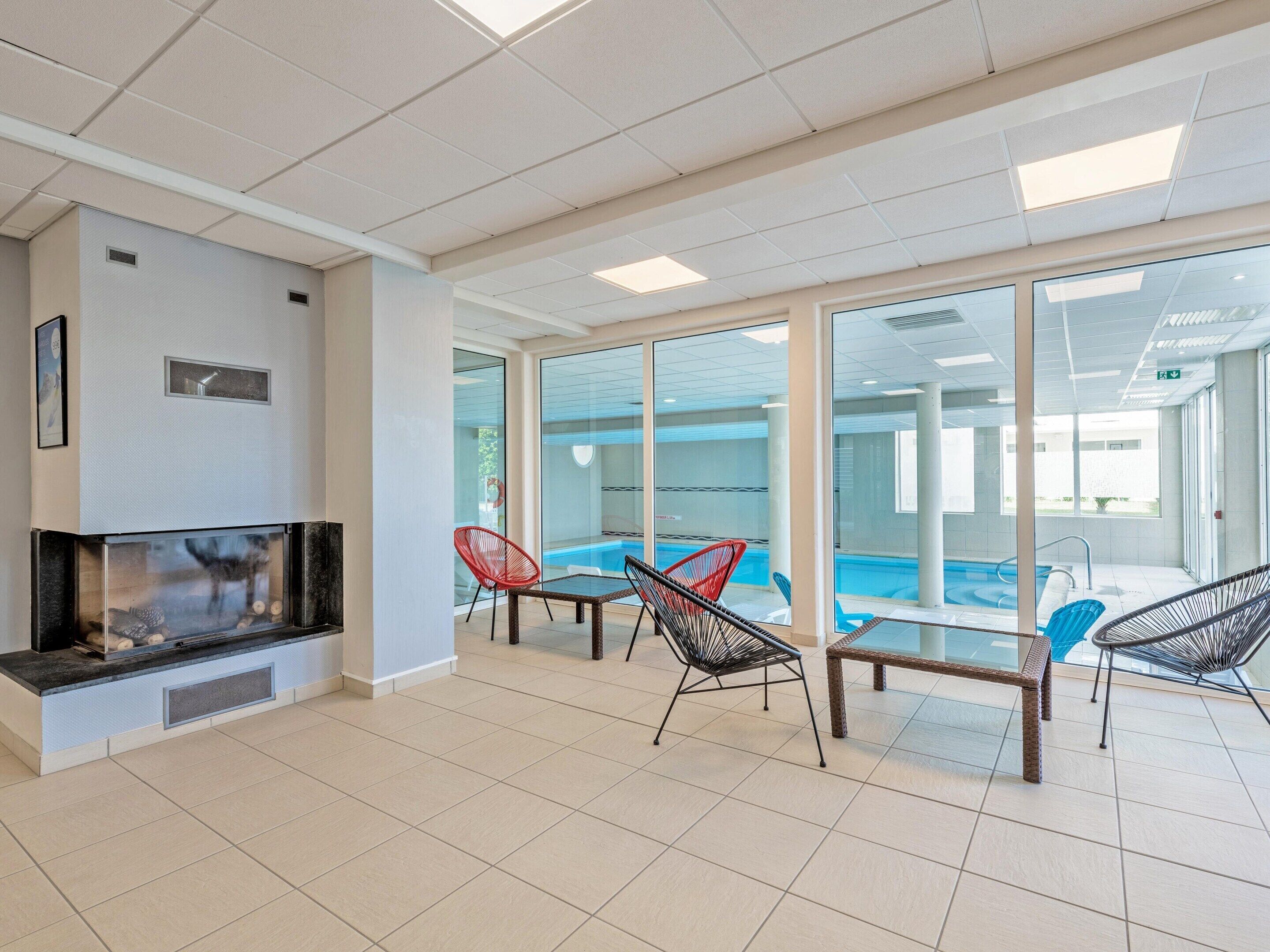 Apartment | Pool | Indoor pool, outdoor pool