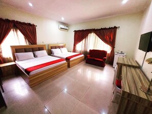 Family Quadruple Room | Free WiFi - The Ambassadors Hotel (Lagos)