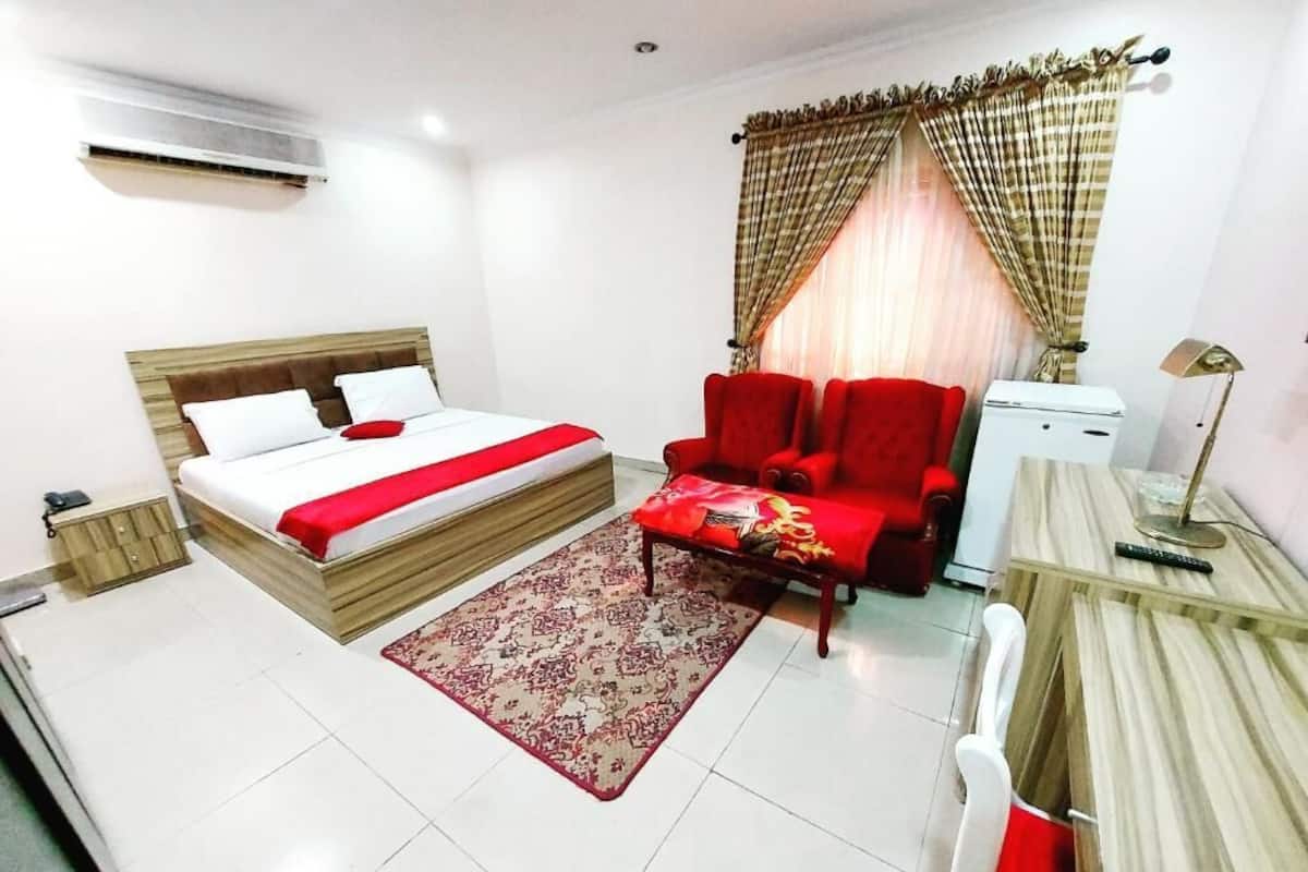 Standard Double Room | Free WiFi