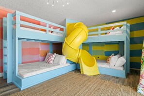 4 chambres, fer et planche à repasser, Wi-Fi gratuit, draps fournis